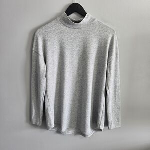 Dynamite Heather Grey Mock Neck Top - Size Large